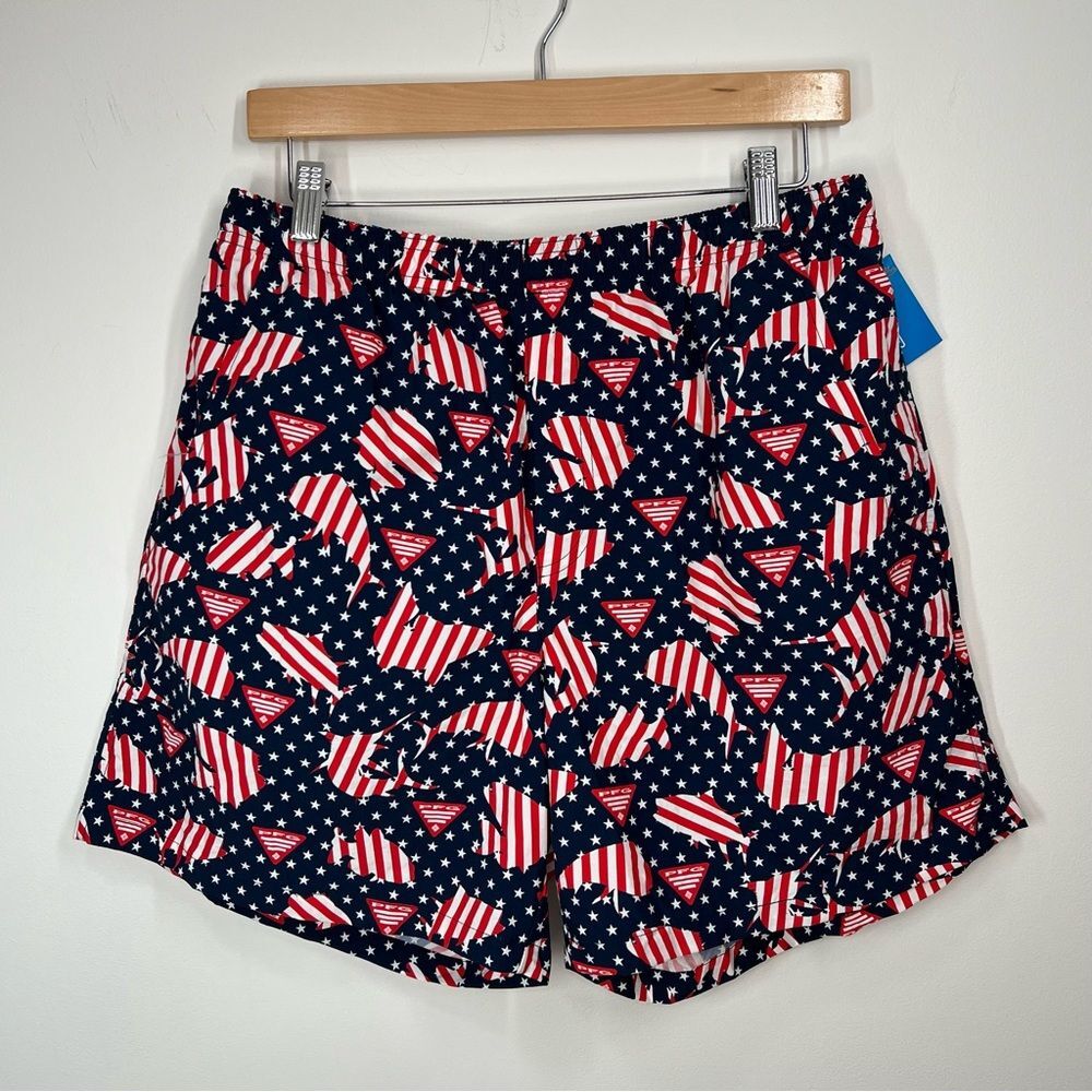 NWT Columbia PFG Clearwater Shores USA Flag Fish Swim 6” Trunks Shorts Medium